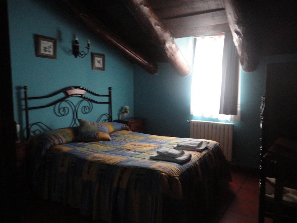 Hostal Venta Liara Allepuz Quarto foto